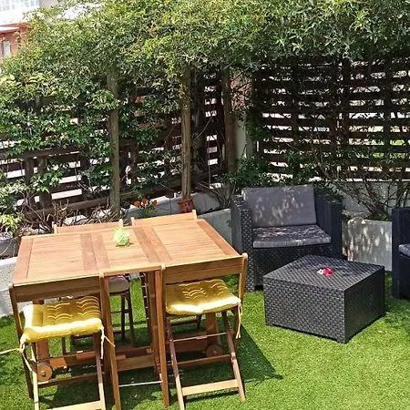 Preciosa Casa Con Patio, A 750 Metros Playa Limens Hébergement de vacances *