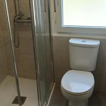 Preciosa Casa Con Patio, A 750 Metros Playa Limens * Cangas